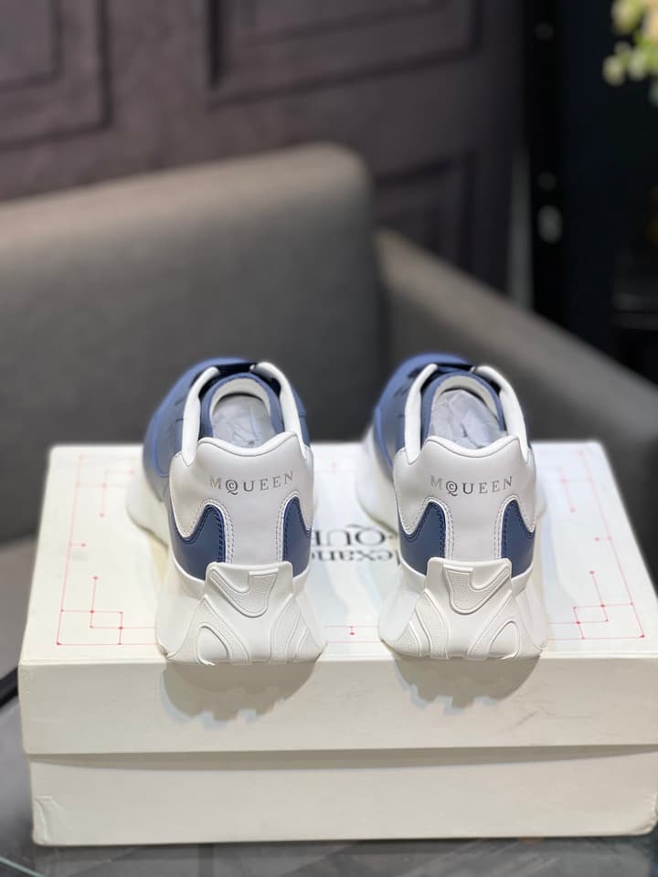 Alexander McQueen White Silk Leather Platform Sneakers in Black