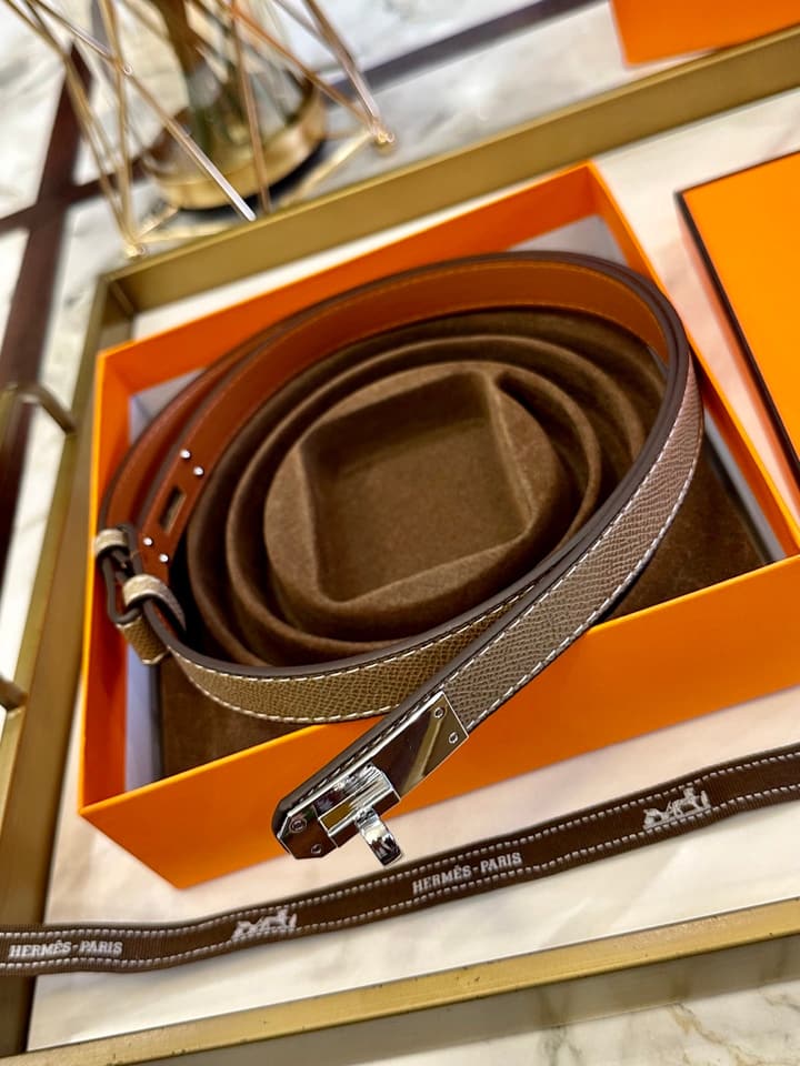 Hermès Slim Leather Belt – 2.0cm in Black With Silver Buckle