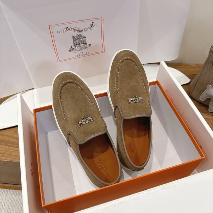 Hermès Classic Unisex Sandals – SS25 New Arrival in Beige