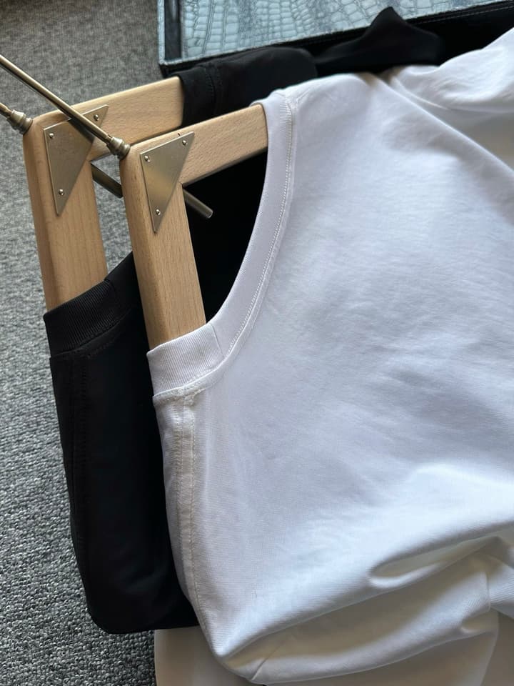 Hermès Liquid Ammonia Ice Silk T-Shirt – 2025 Collection in Black