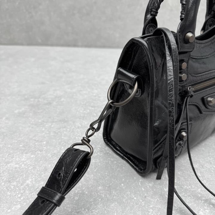Balenciaga Le City Mini Bag – Oil-Waxed Black in Oil Wax Black