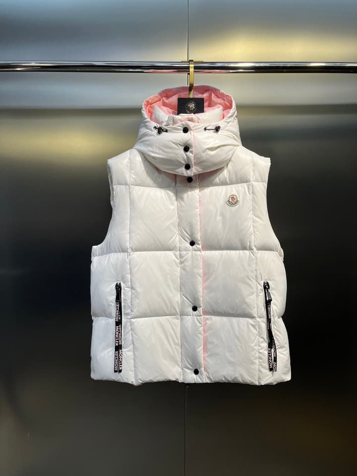 Moncler Parana Color-Block Hooded Down Jacket – New Collection