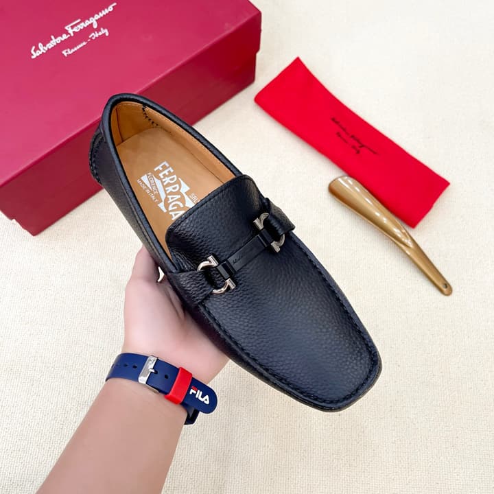 Ferragamo Men's Driving Loafers in Dark Navy Classic Loafer