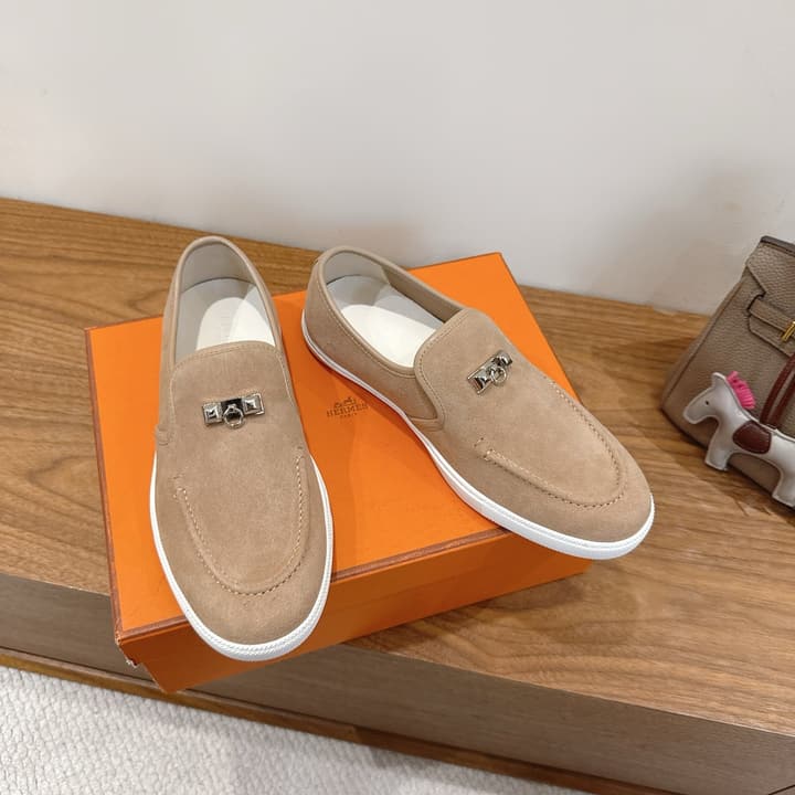 Hermès Classic Unisex Sandals – SS25 New Arrival in Beige
