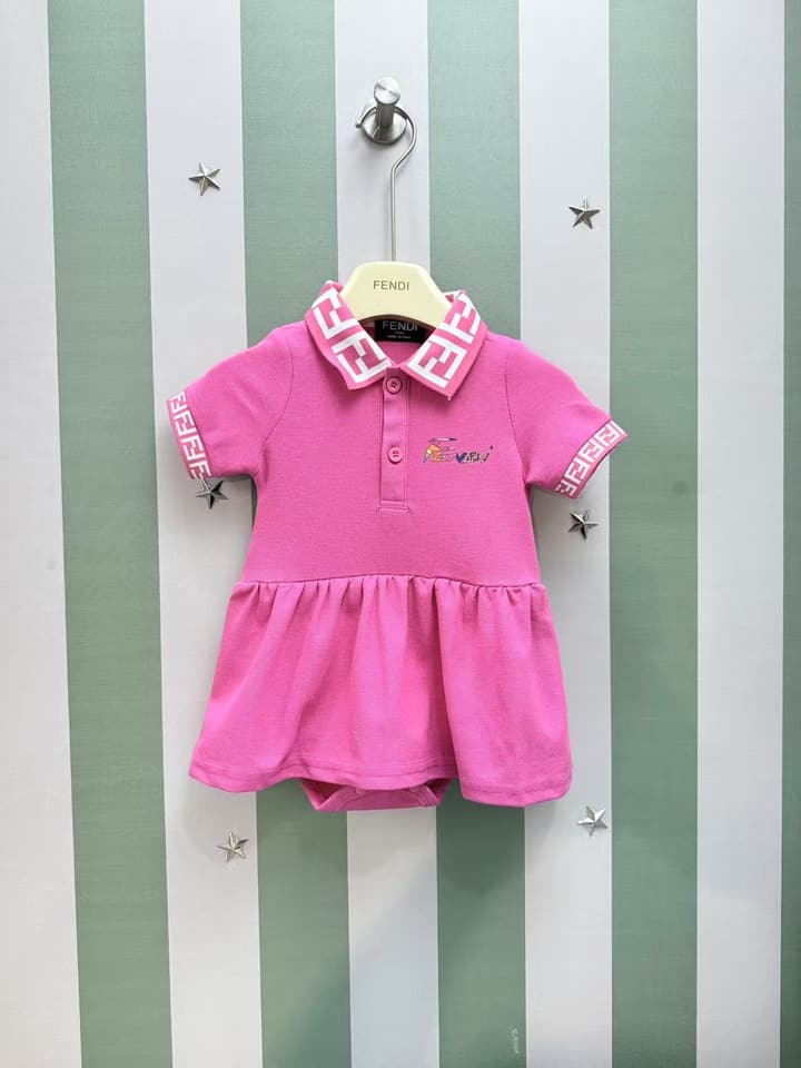 Fendi Lapel Baby Romper Dress – 2025SS in Fuchsia Pink Logo Collar Romper Dress