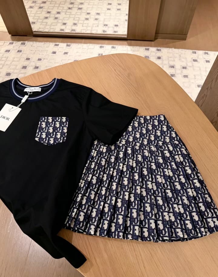 Dior Oblique Skirt Set in Black