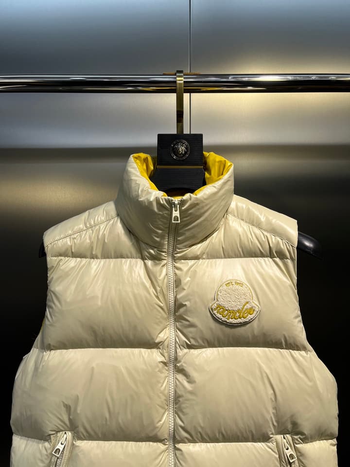Moncler Lipsi Men's Down Vest – Early Autumn Collection in Black
