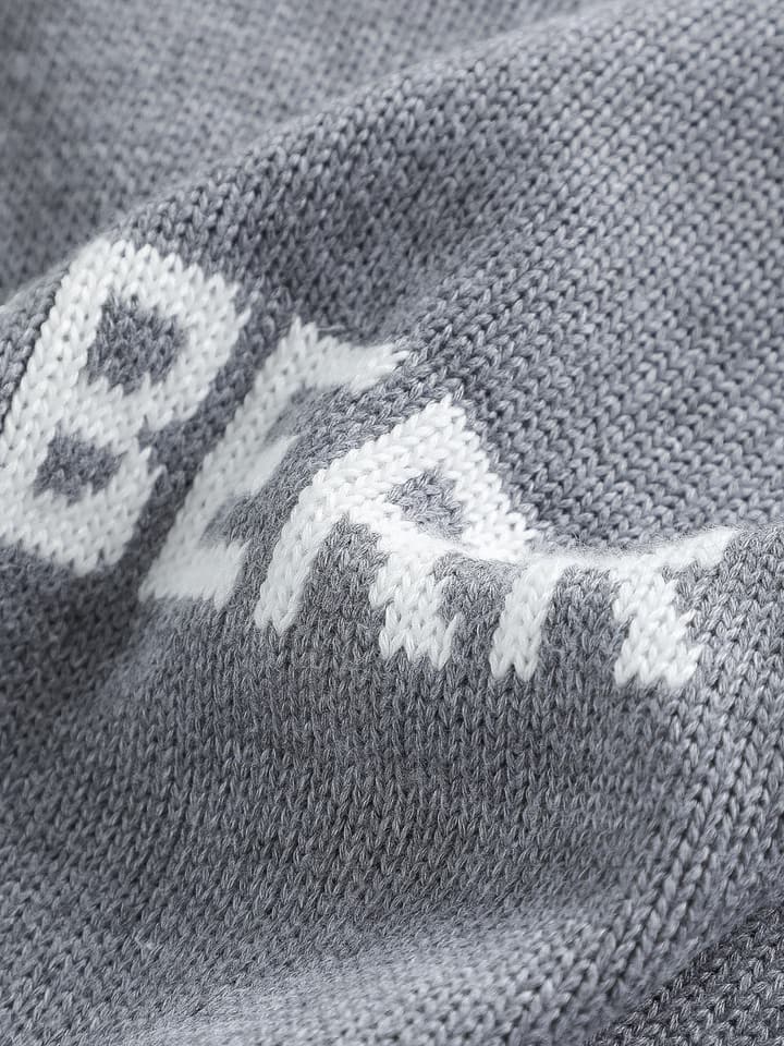 Burberry Equestrian Knight Jacquard Sweater – 25SS in Grey With White Logo
