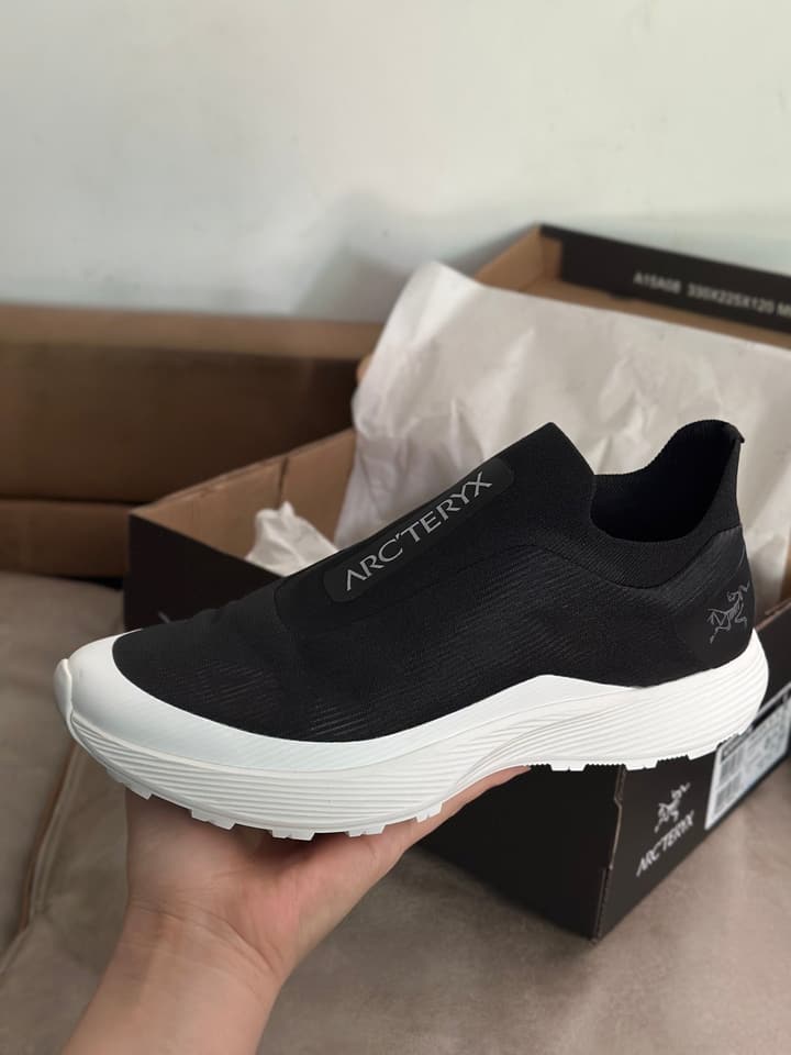 Arc'teryx Norvan SL Breathable Hiking Shoes – Summer Collection in Solid Black