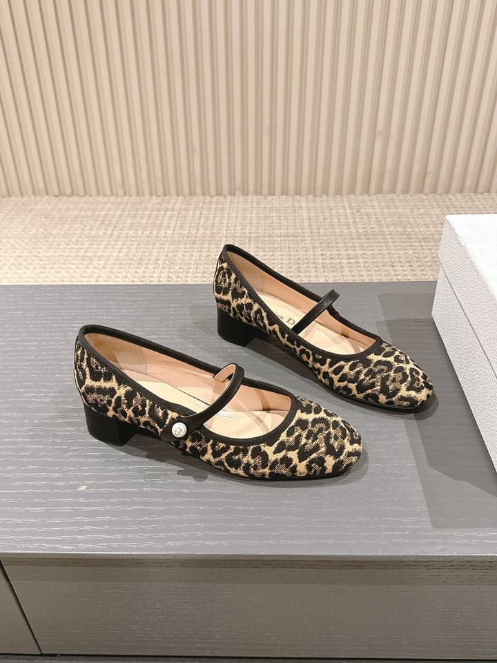 Dior Cannage Ballet Flats – 2024 Early Spring Haute Couture Collection in Leopard Print Mary Jane
