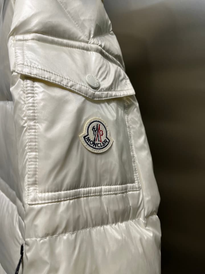 Moncler Cavettaz Long Down Jacket in Black Laqué