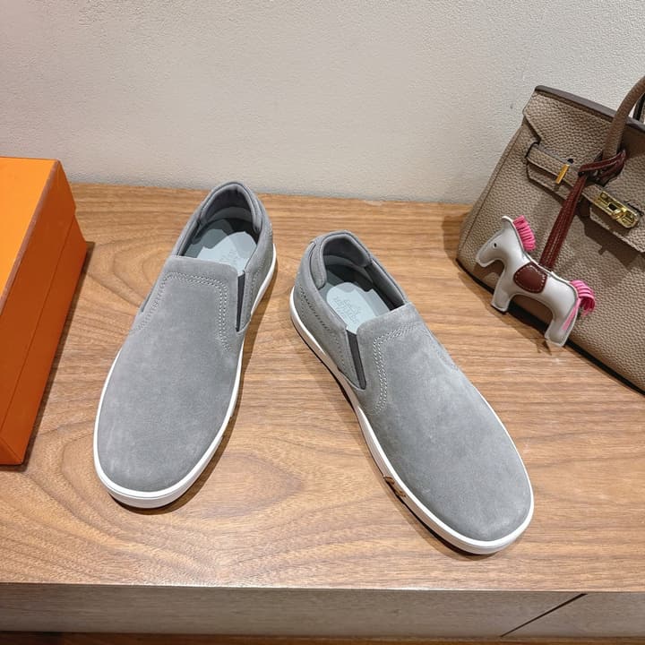 Hermès Classic Lightweight Couple's Slides – SS25 in Black Leather