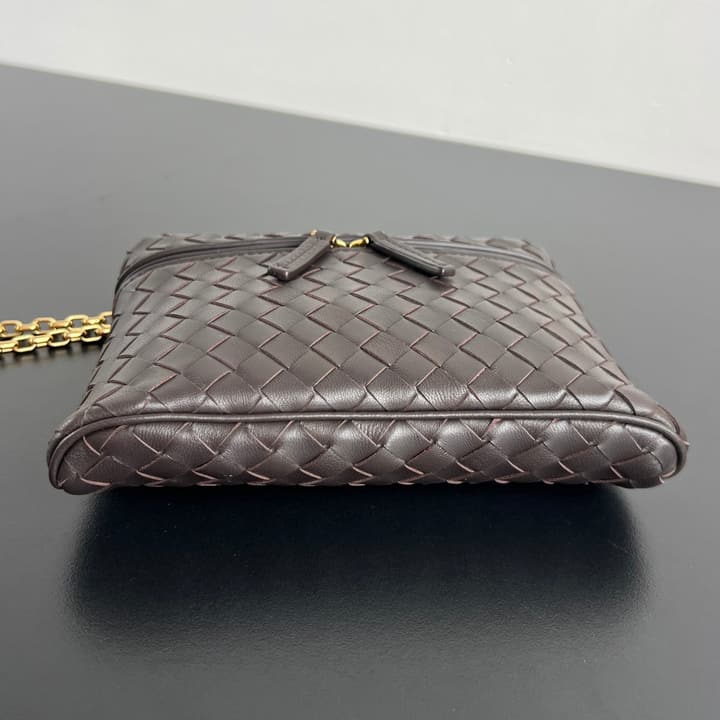 Bottega Veneta Soft Vanity Chain Vanity Case in Black