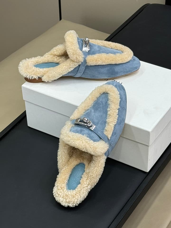 Hermès H Kelly Classic Mule Slippers – 24FW