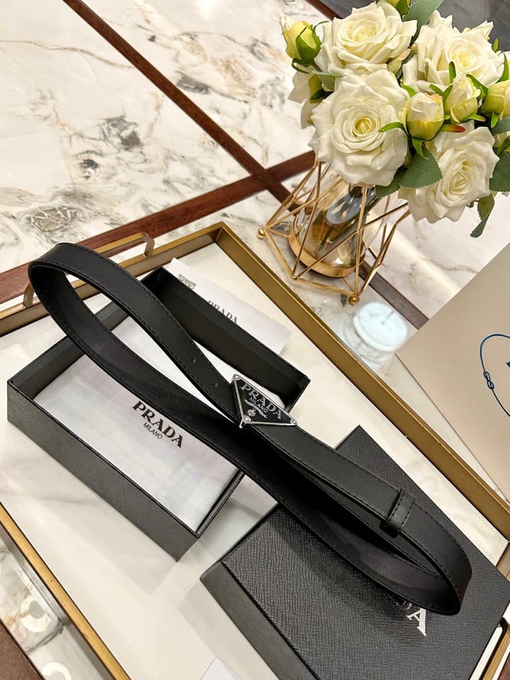 Prada Classic Fashion Belt – 3.0cm in Saffiano Black Leather With Silver Buckle