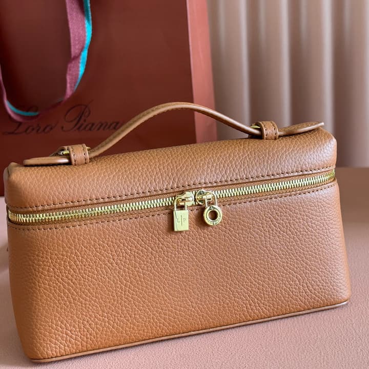 Loro Piana Extra Pocket L19 Handbag in Caramel Leather