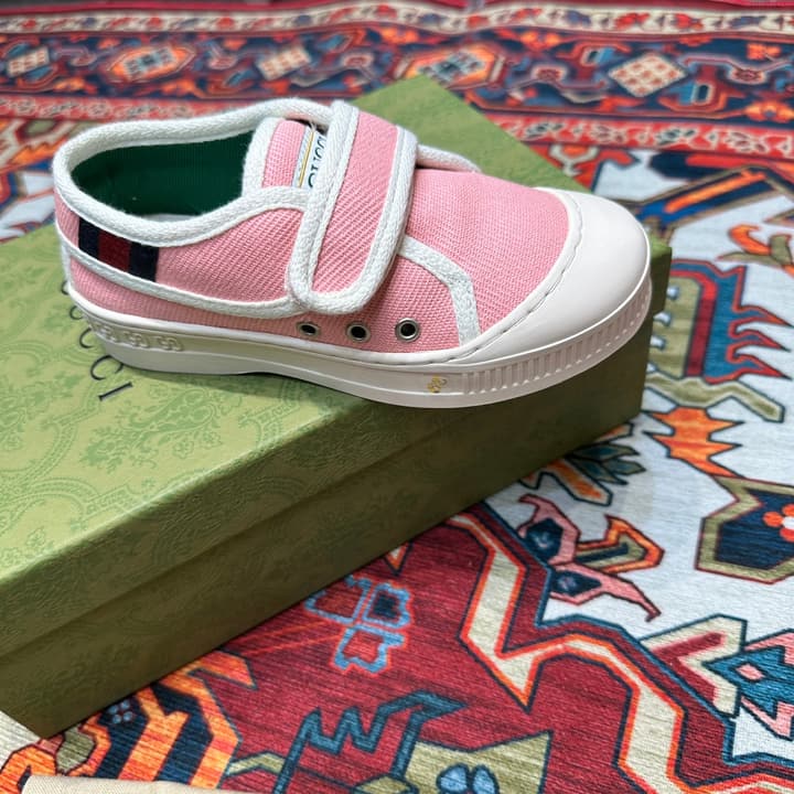 Gucci Kids Footwear – Kids Collection in Beige Plaid Slip-on