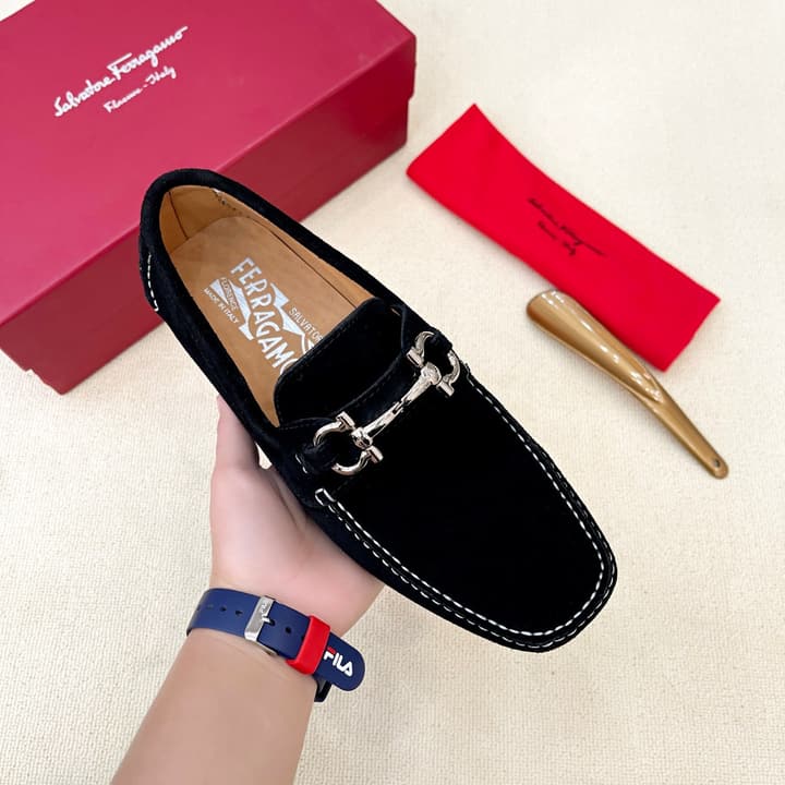 Ferragamo Men's Driving Loafers in Black Grained Gancini