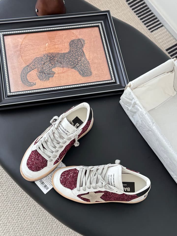 Golden Goose Distressed Graffiti Sneakers – 2024 Collection in Burgundy And White