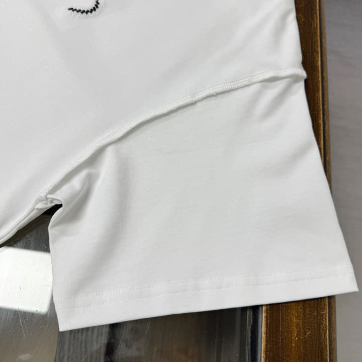 Louis Vuitton Embroidered Logo Oversized T-Shirt – Summer Collection – 26SS in Apricot Colorful LV Lovers