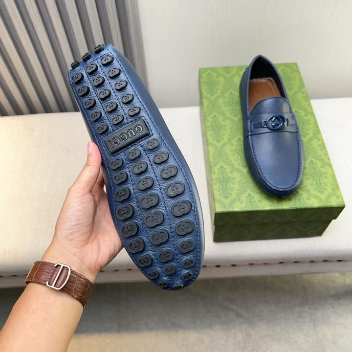 Gucci Premium Leather Loafers in Black Embossed Leather