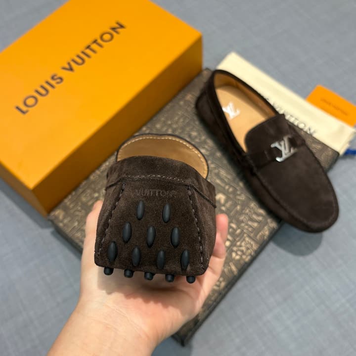 Louis Vuitton Men's Suede Driving Shoes in Black Suede