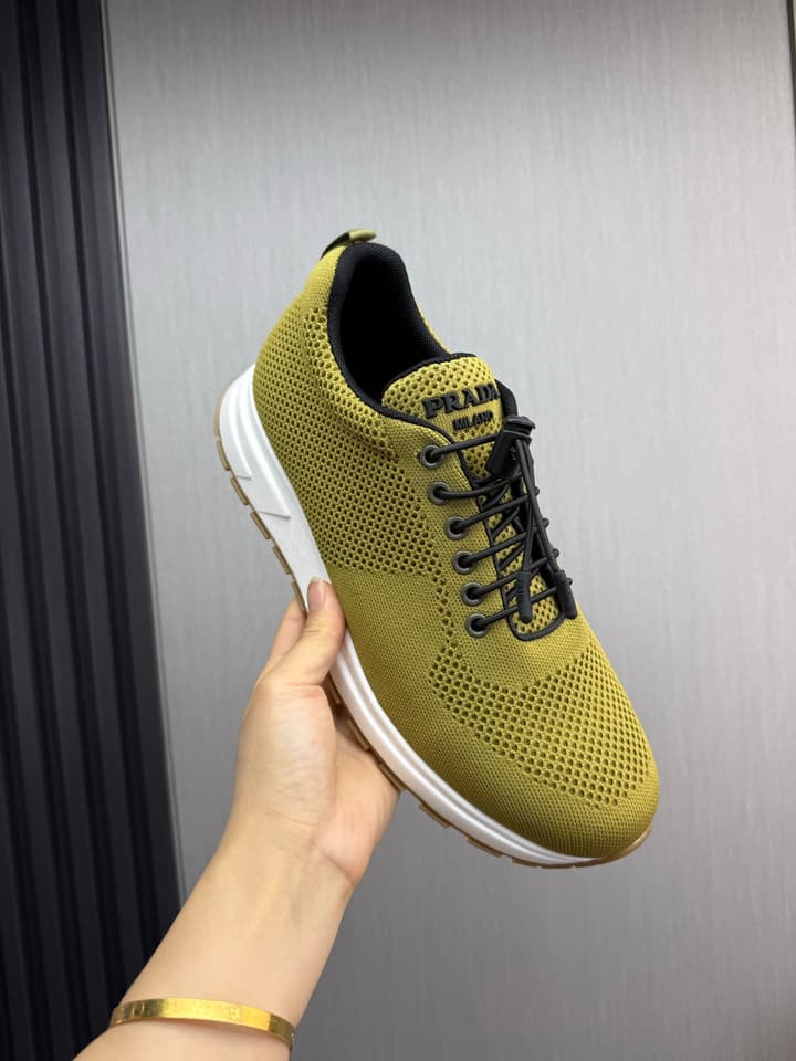 Prada Men's High-Quality Sneakers in Light Grey