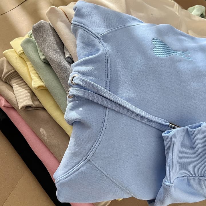 Ami Paris Ami de Coeur Macaron Zip Hoodie in Pastel Pink