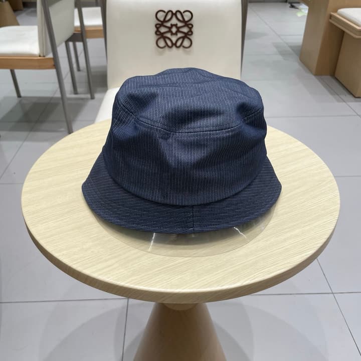 Moncler 2025 Autumn Bucket Hat in Black
