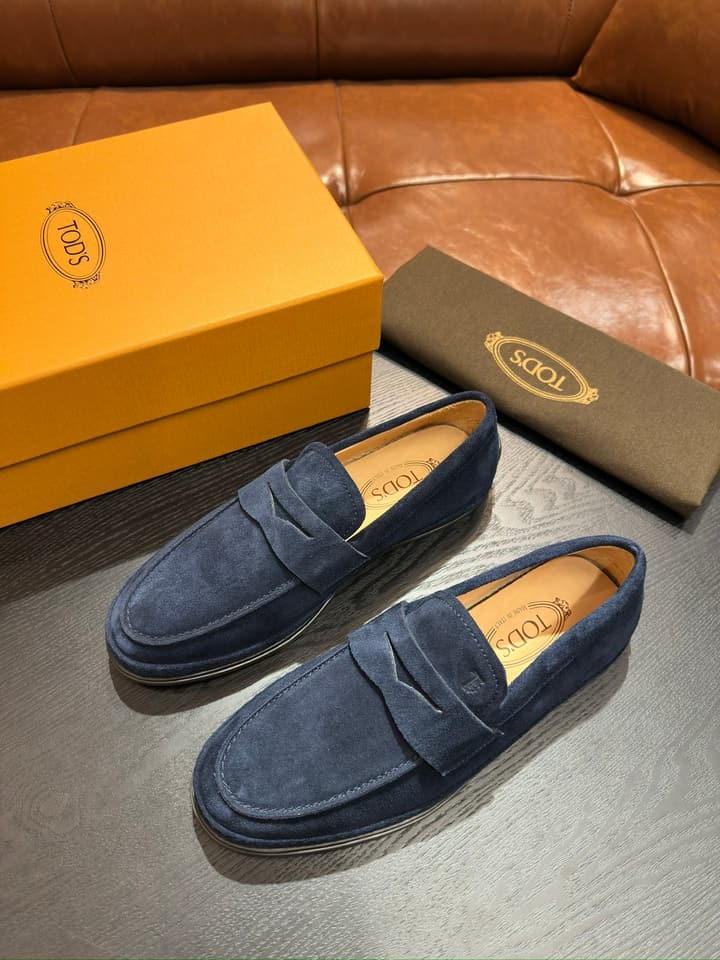 Tod's Calfskin Loafers in Light Brown