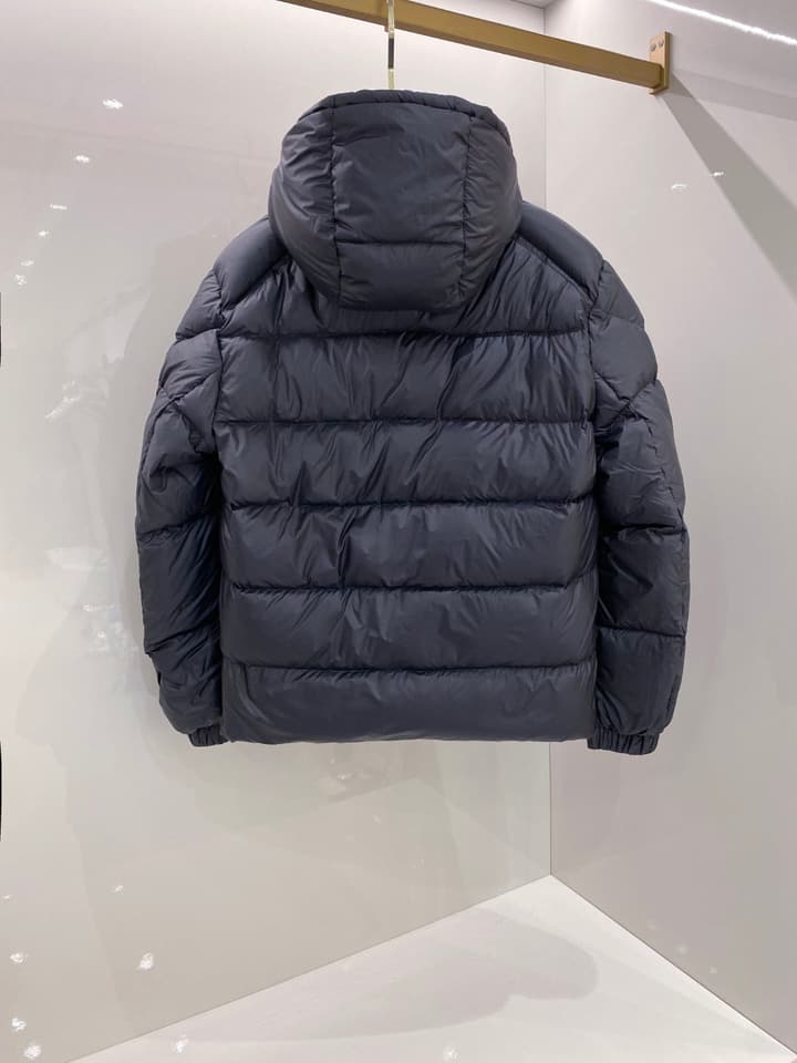Moncler Goose Down Puffer Jacket – 2025FW in Dark Charcoal