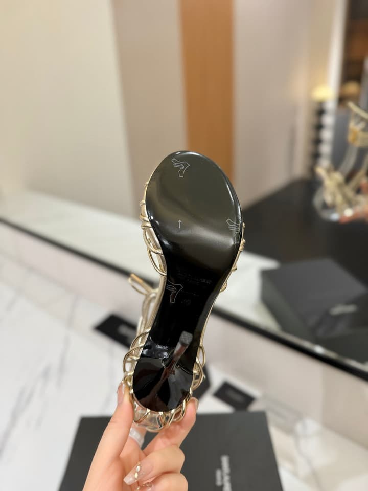 Saint Laurent Letter Buckle Pumps in Bright Gold