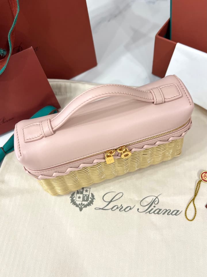 Loro Piana Extra Pocket L19 Bamboo and Leather Handbag in Pink