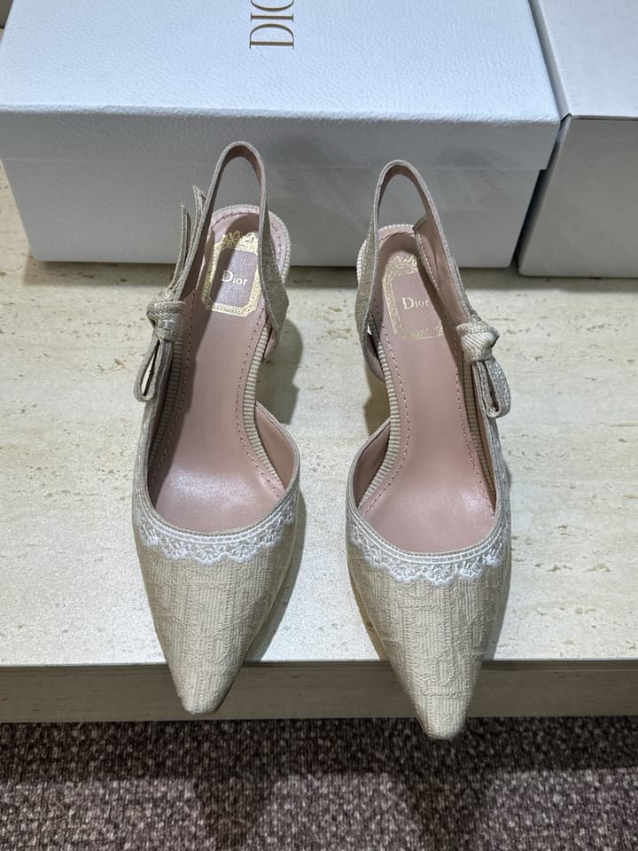 Dior J'Adior Dentelle Slingback Heels – 2026 Early Spring Haute Couture Collection in Beige