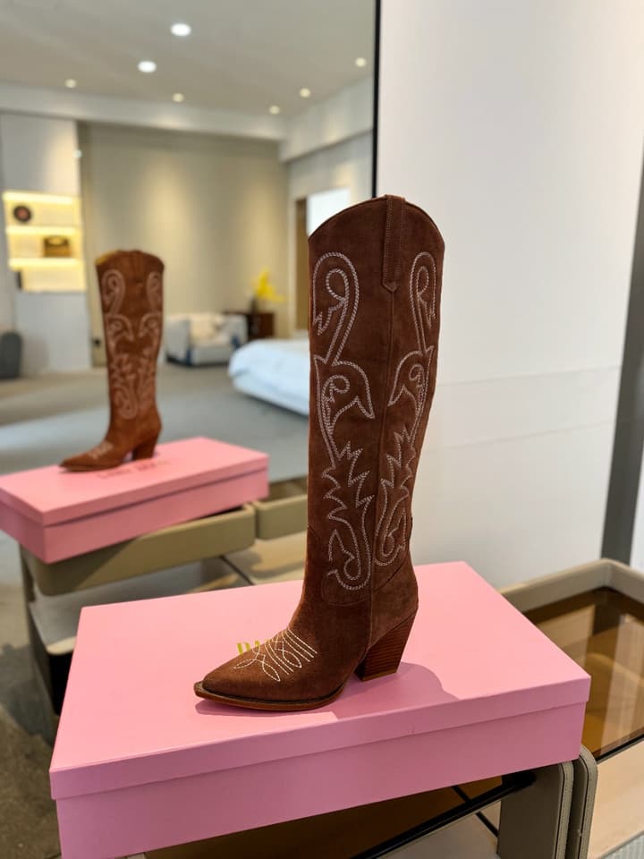 Paris Texas Embroidered Knee-High Boots in Black With Tone-on-tone Embroidery
