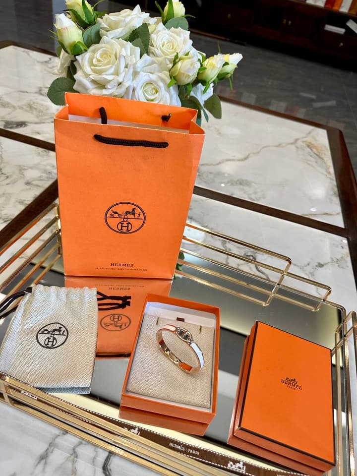 Hermès Pig Nose Enamel Bracelet in Gold
