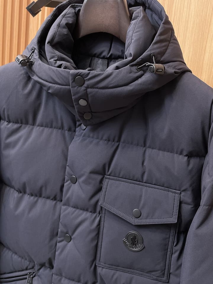 Moncler Designer Structural Down Jacket – 2025 Latest Model in Light Taupe Down Jacket