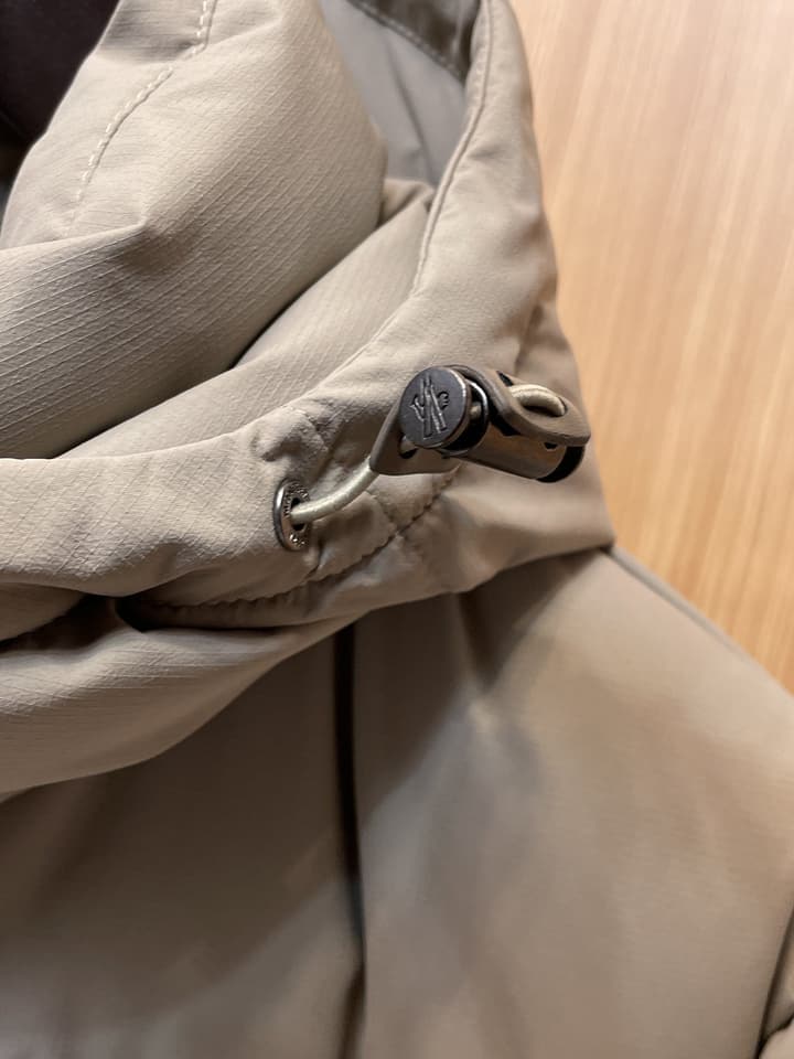 Moncler Designer Structural Down Jacket – 2025 Latest Model in Light Taupe Down Jacket