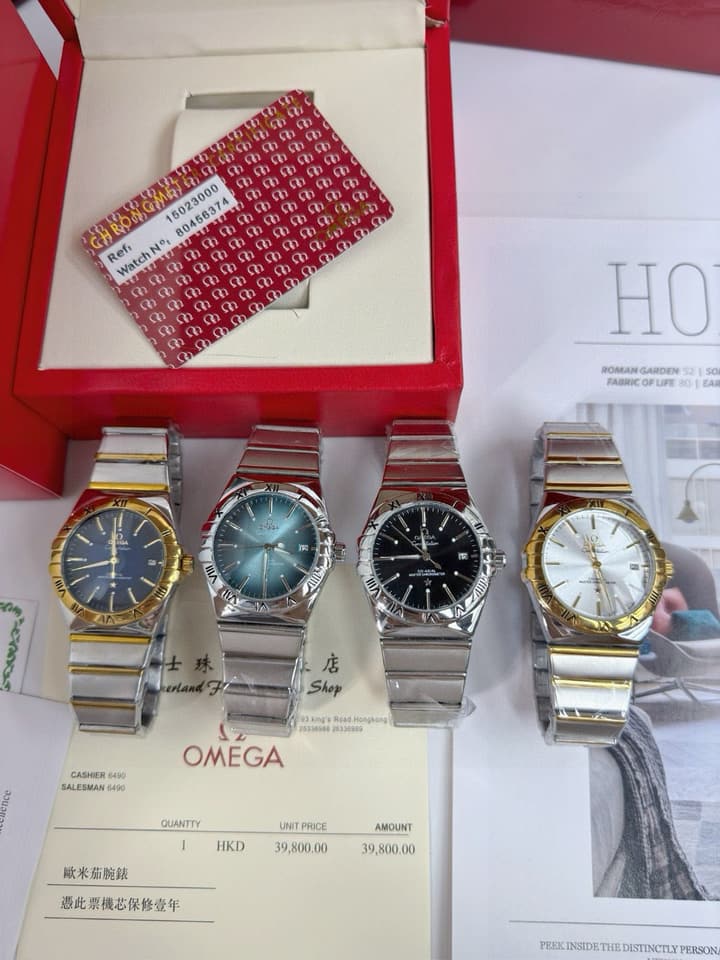 Omega Constellation Mechanical Gold/Blue Dial Watch in Blue Dial 1