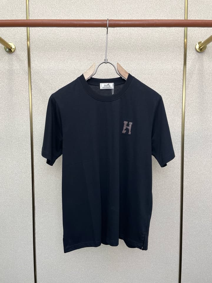 Hermès Men's Casual Short-Sleeve T-Shirt in Black