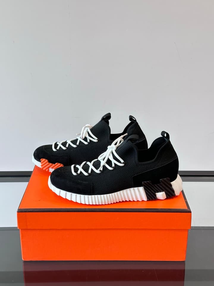 Hermès Men's Casual Sport Sneakers in All Black Knit