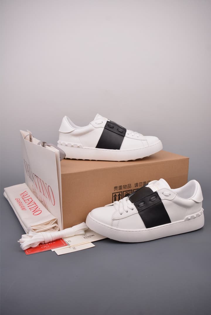 Valentino Rockstud Untitled Rivet Sneakers – 2025 Collection in White With Black Band