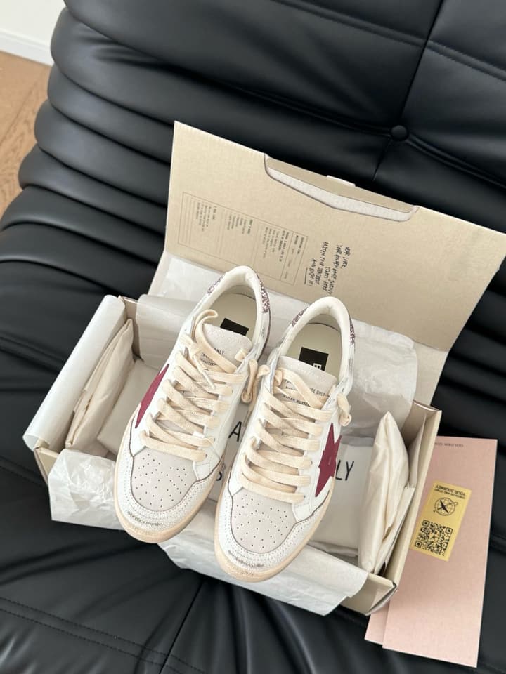 Golden Goose Distressed Graffiti Sneakers – 2024 Collection in Burgundy And White