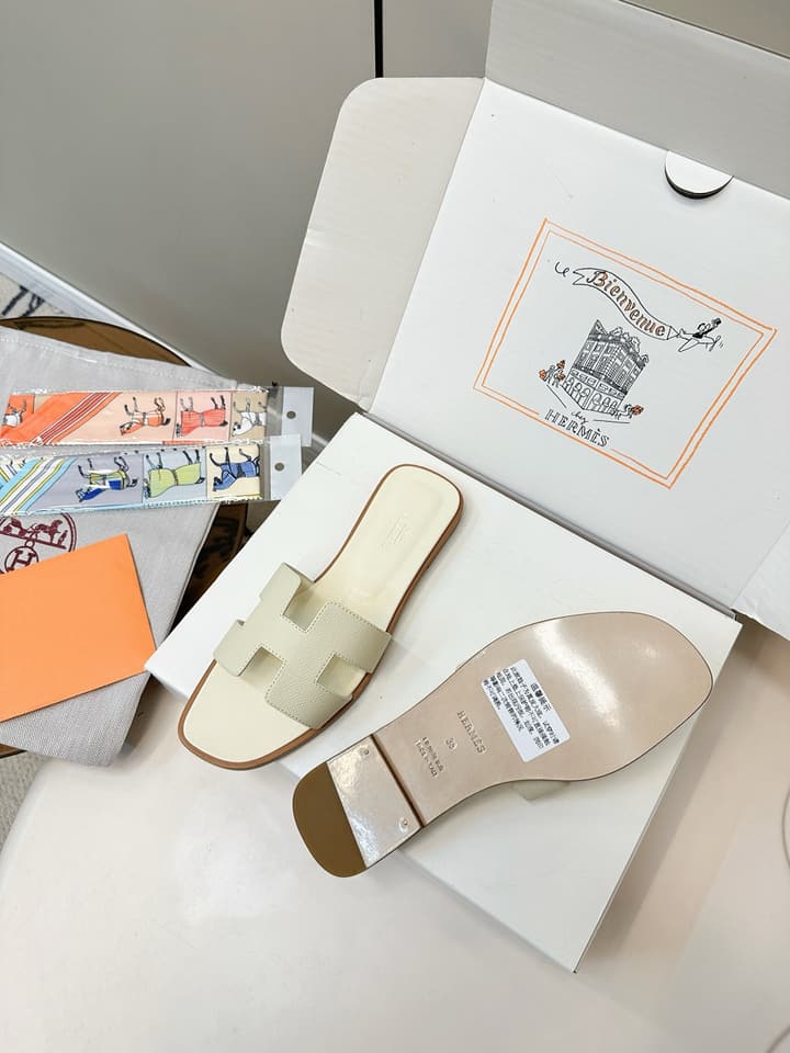 Hermès Palm Grain H-Slides in Bright Green