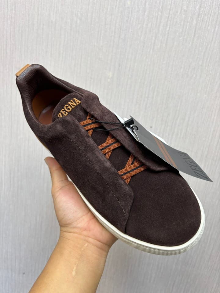 Zegna Top-Tier Calfskin Driving Shoes in Black Suede With Gum Sole