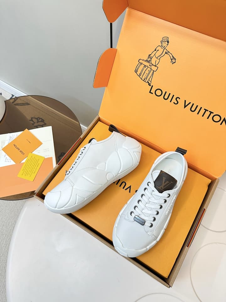 Louis Vuitton LV Bubble Platform Sneakers in Metallic Silver