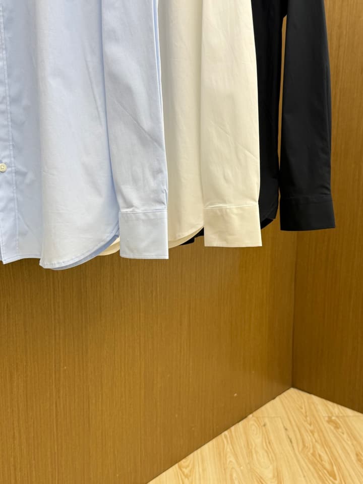 Prada Lightweight Cotton Long-Sleeve Shirt – Spring/Summer Collection
