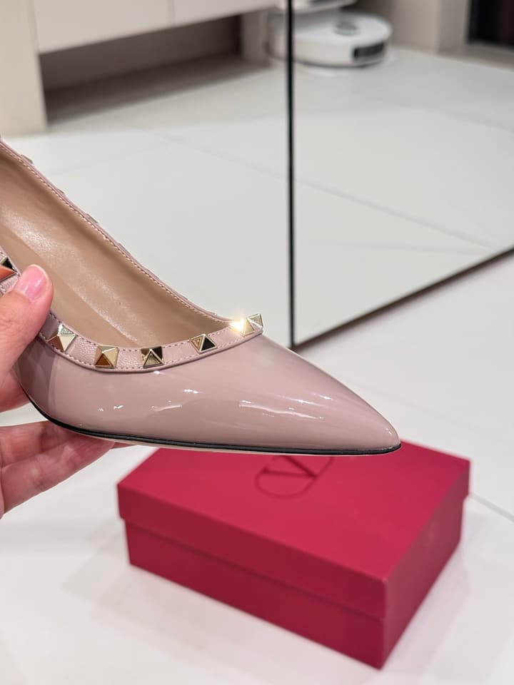 Valentino Classic High-Heel Pumps in Nude Pink Studded