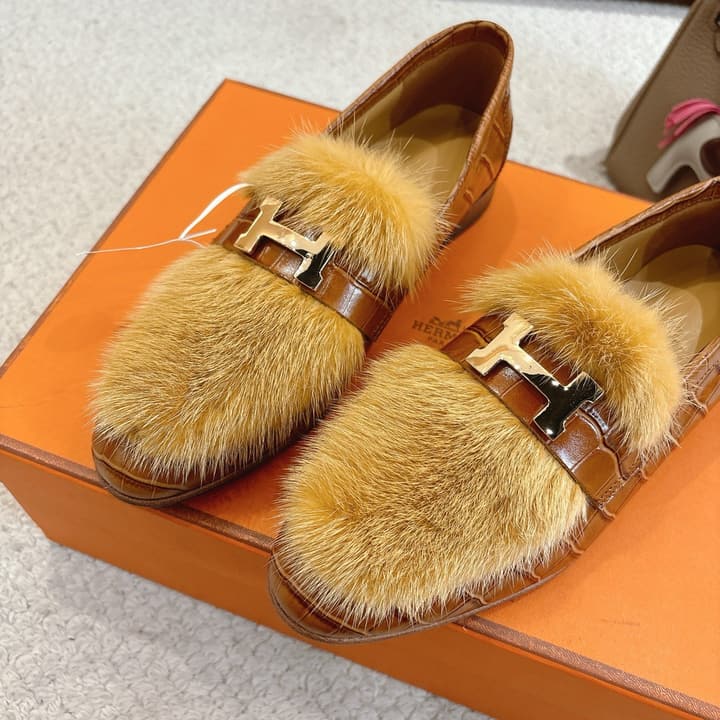 Hermès Mink Suede Loafers & Mules – Autumn/Winter Collection in Pale Tan Suede With Silver Hardware