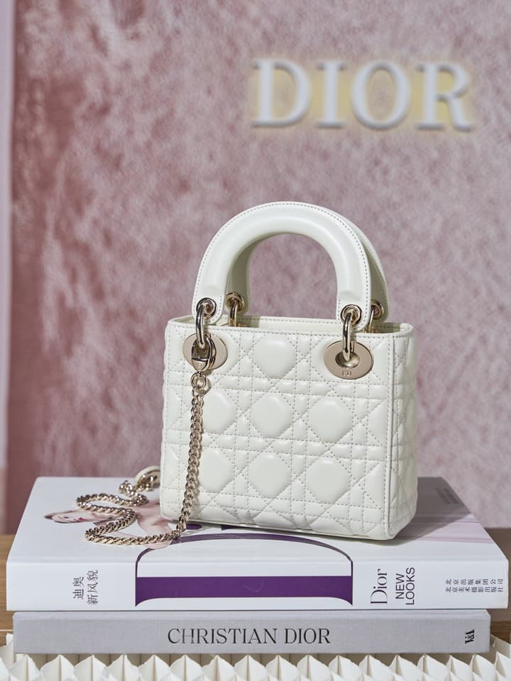 Dior Classic Lady Lambskin Handbag in Blush Pink